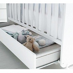 Чекмедже за бебешко легло-кошара MICUNA CP-949 бяло